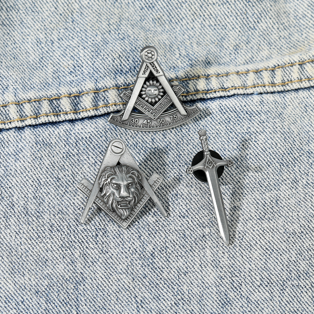 Embroidery Legacy - 3 Styles Vintage Lion's Head Sword