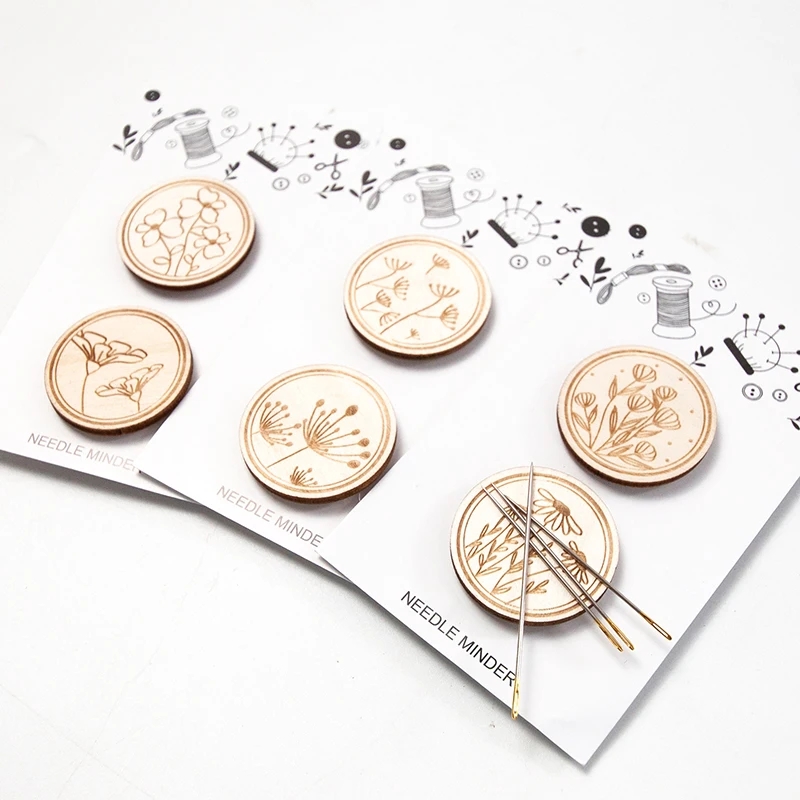 2Pcs Cross Stitch Wood Needle  - Needle Minder Magnet avaliação e preço