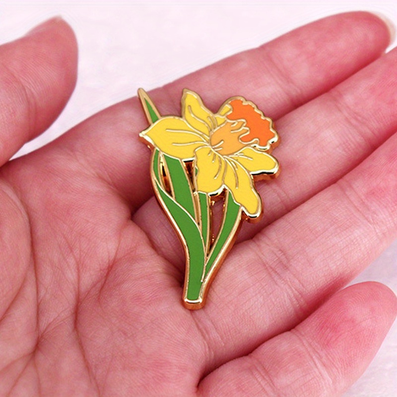 Yellow Daffodil Brooch Herbace - Embroidery Legacy avaliação e preço