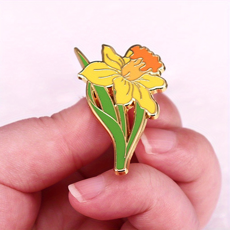 Yellow Daffodil Brooch Herbace - Embroidery Legacy avaliação e preço